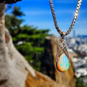 LARGE VINTAGE OPAL PENDANT "THE KOBOLD EGG"🦎🥚✨(Pendant only)